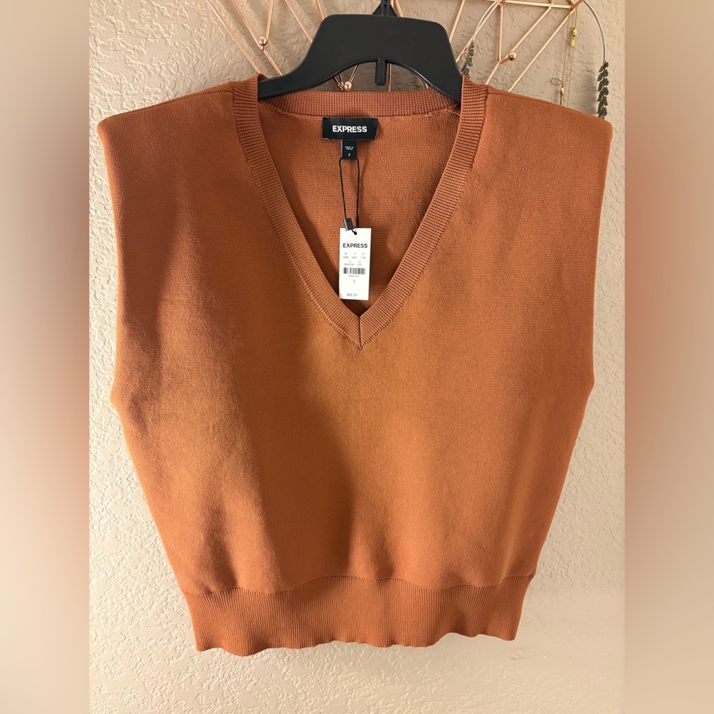 NWT Express Vest with Shoulder Pads